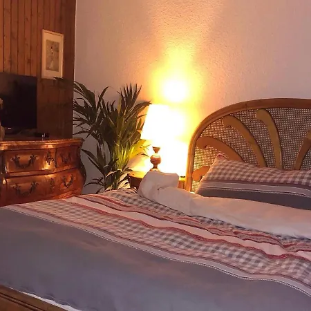 Entier: Appartement. Chez Gilbert Апартаменты *