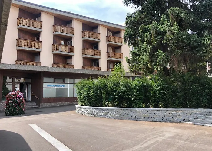 Logement Entier: Appartement. Chez Gilbert * 克莱恩 蒙塔纳