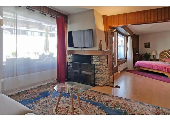 Logement Entier: Appartement. Chez Gilbert 公寓 克莱恩 蒙塔纳