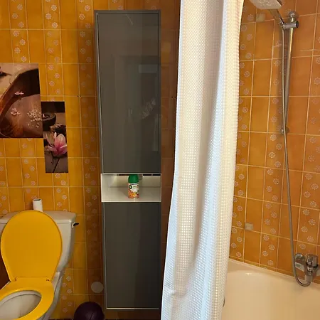 Logement Entier: Appartement. Chez Gilbert Apartmán *